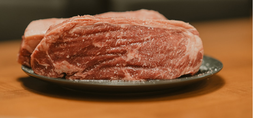 شريحة لحم التندرلوين المغطاة بالأعشاب